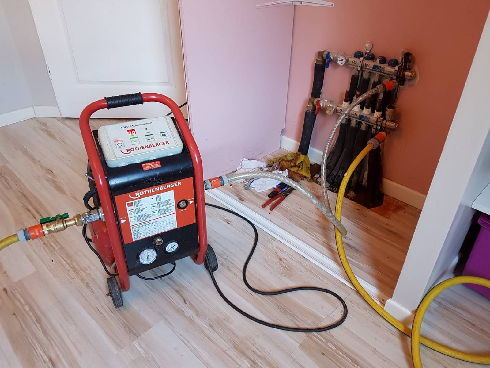 Sultanbeyli Mecidiye Vaillant Hermetik Şofben Kombi Bakımı